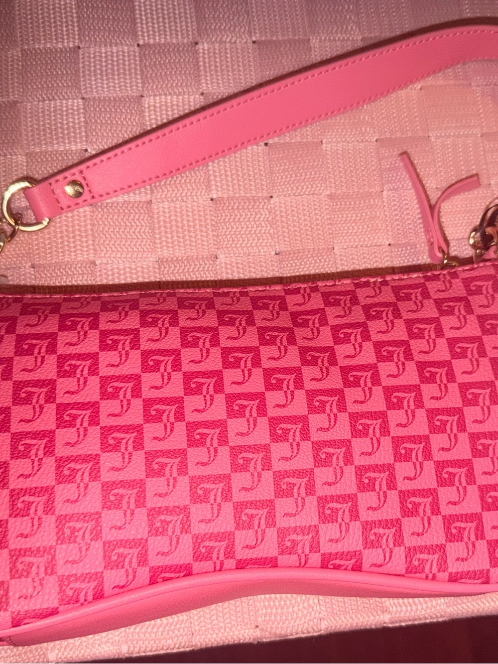 Juicy Couture Pink Logo Wristlet Clutch - Picture 2 of 4